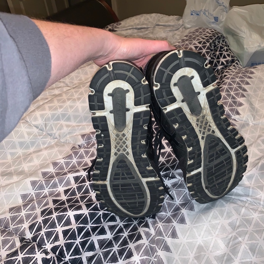 ASICS - Picture 8 of 12